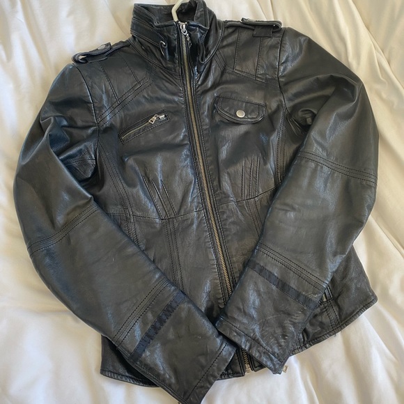 Danier leather jacket - Picture 2 of 3